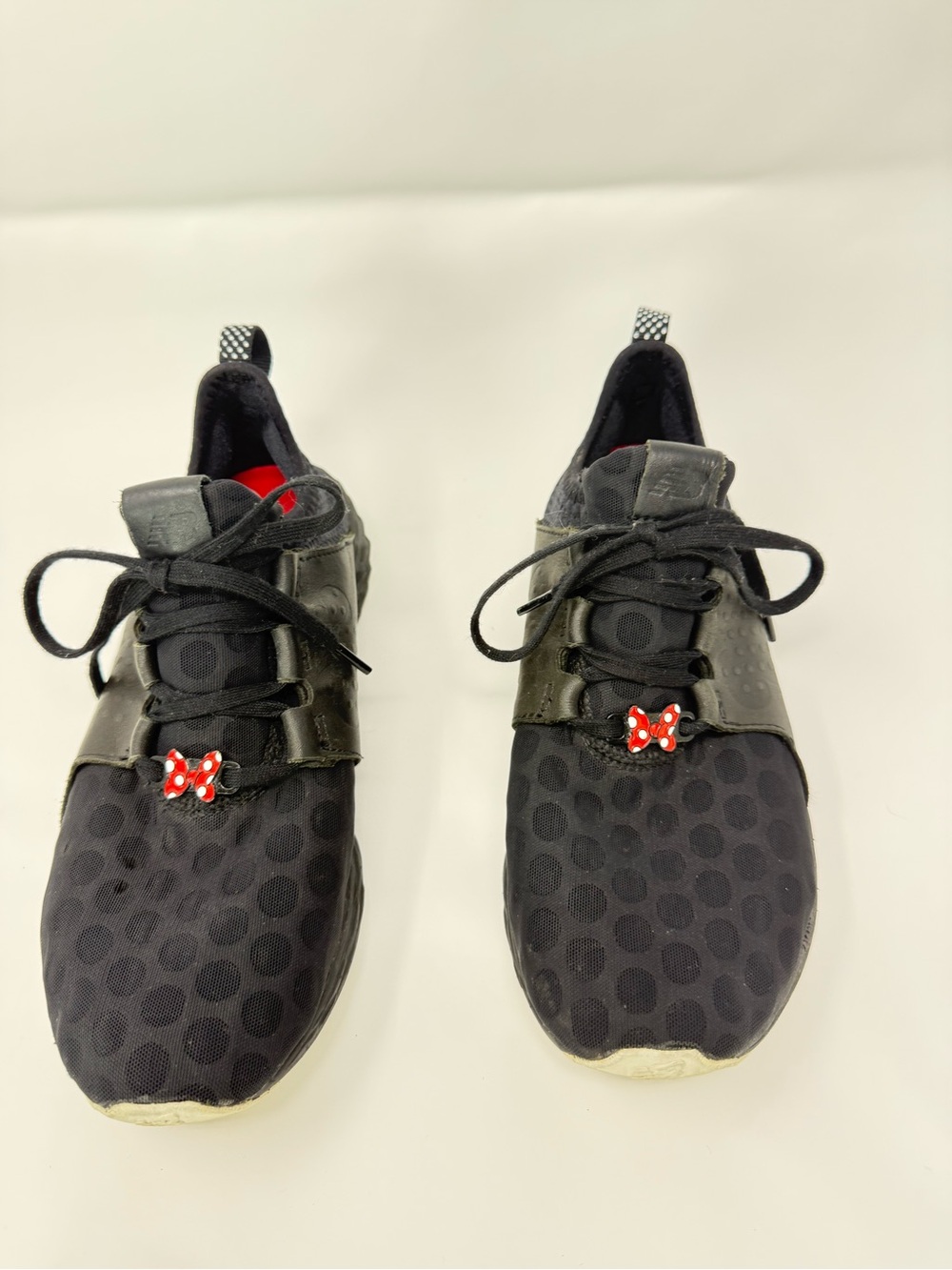 New Balance Disney Minnie Mouse Polka Dot Edition Black Athletic Sneakers Size 9
